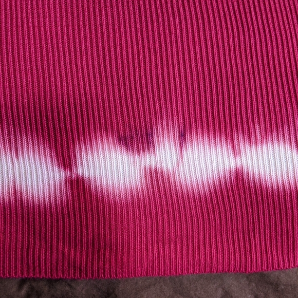 Macaron Red & White Dyed Sweater Dress - Picture 7 of 7